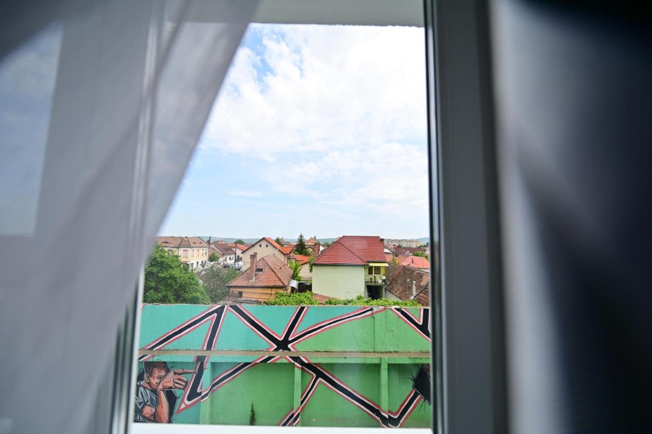 Flh - Blue And Pink Lagoon - Kogalniceanu Sibiu Luaran gambar